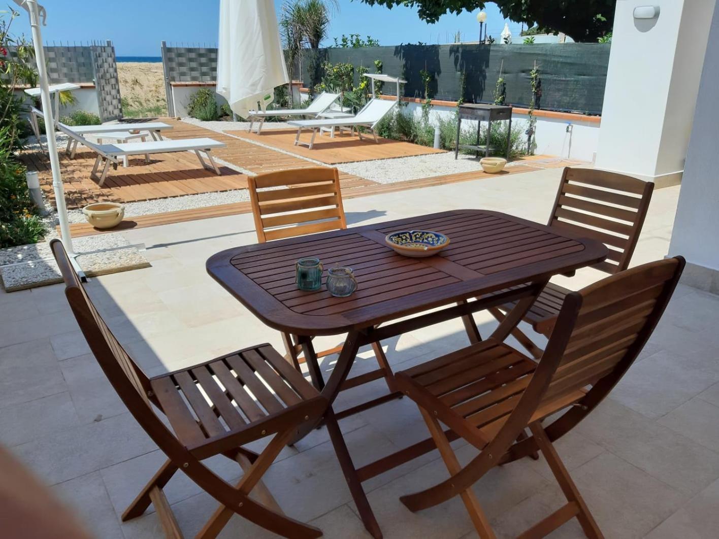 Doride Appartamento Sulla Spiaggia Balestrate Exterior foto